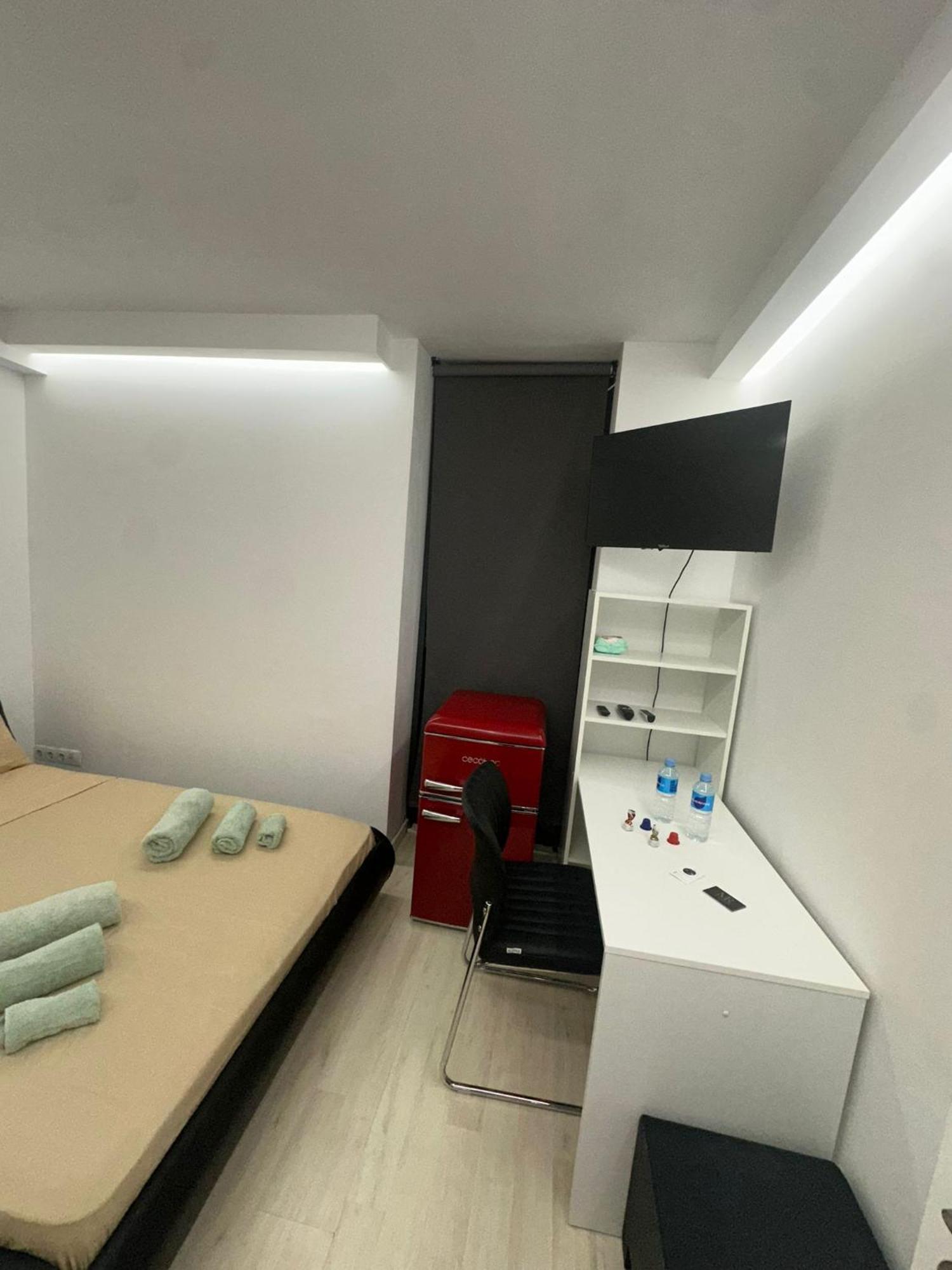 Aparthotel Mi Huesped Valencia, Aeropuerto Manises Extérieur photo