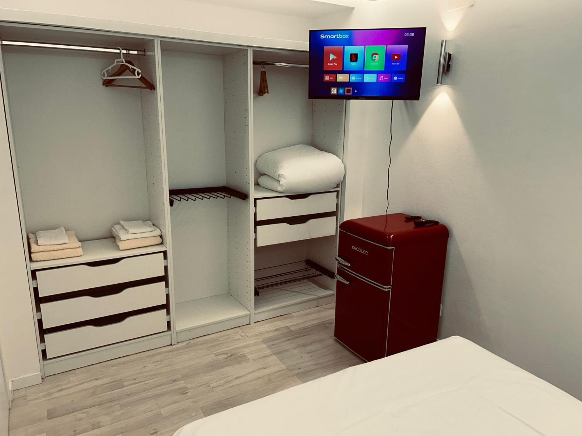 Aparthotel Mi Huesped Valencia, Aeropuerto Manises Extérieur photo