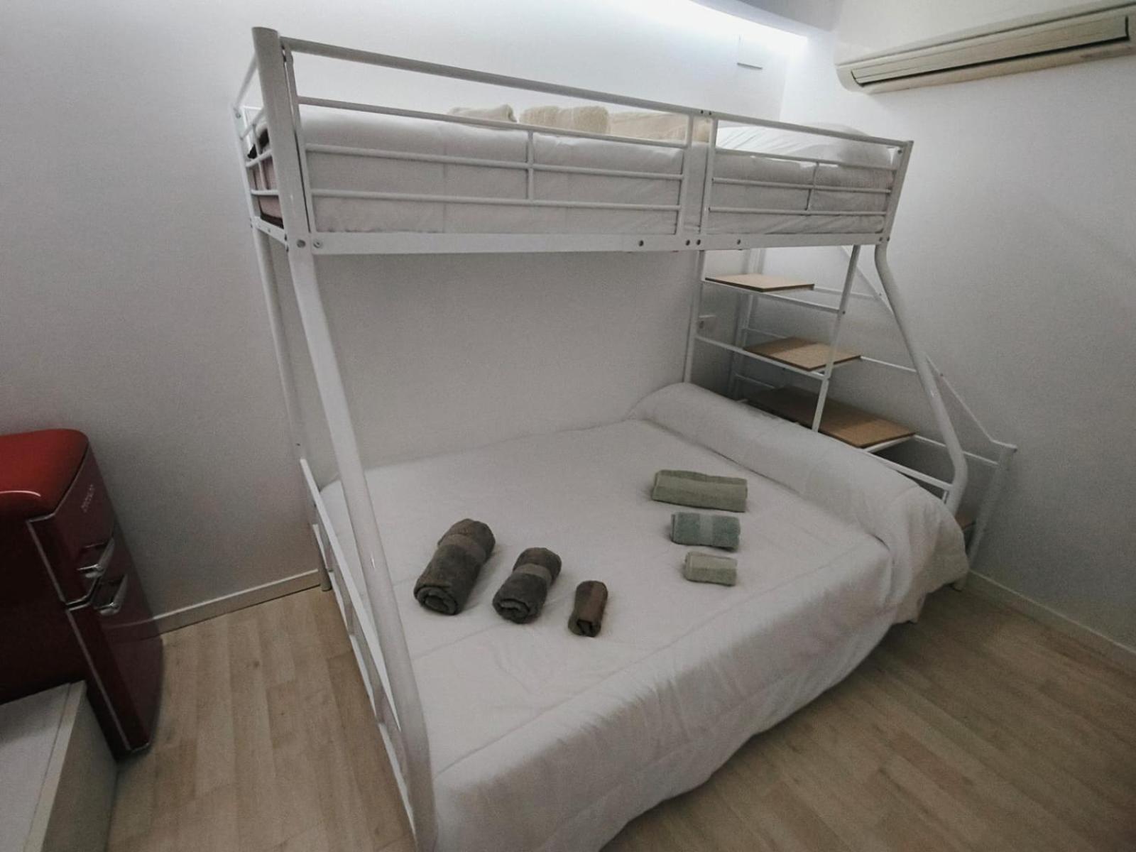 Aparthotel Mi Huesped Valencia, Aeropuerto Manises Extérieur photo